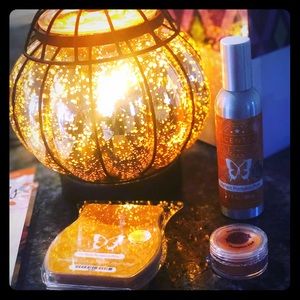 Scentsy Enchanted Pumpkin 2-Wax bars 1-Room Spray!